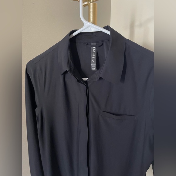 Athleta Urbanite Black Button-Down Collared Shirt | XXS - Picture 10 of 11